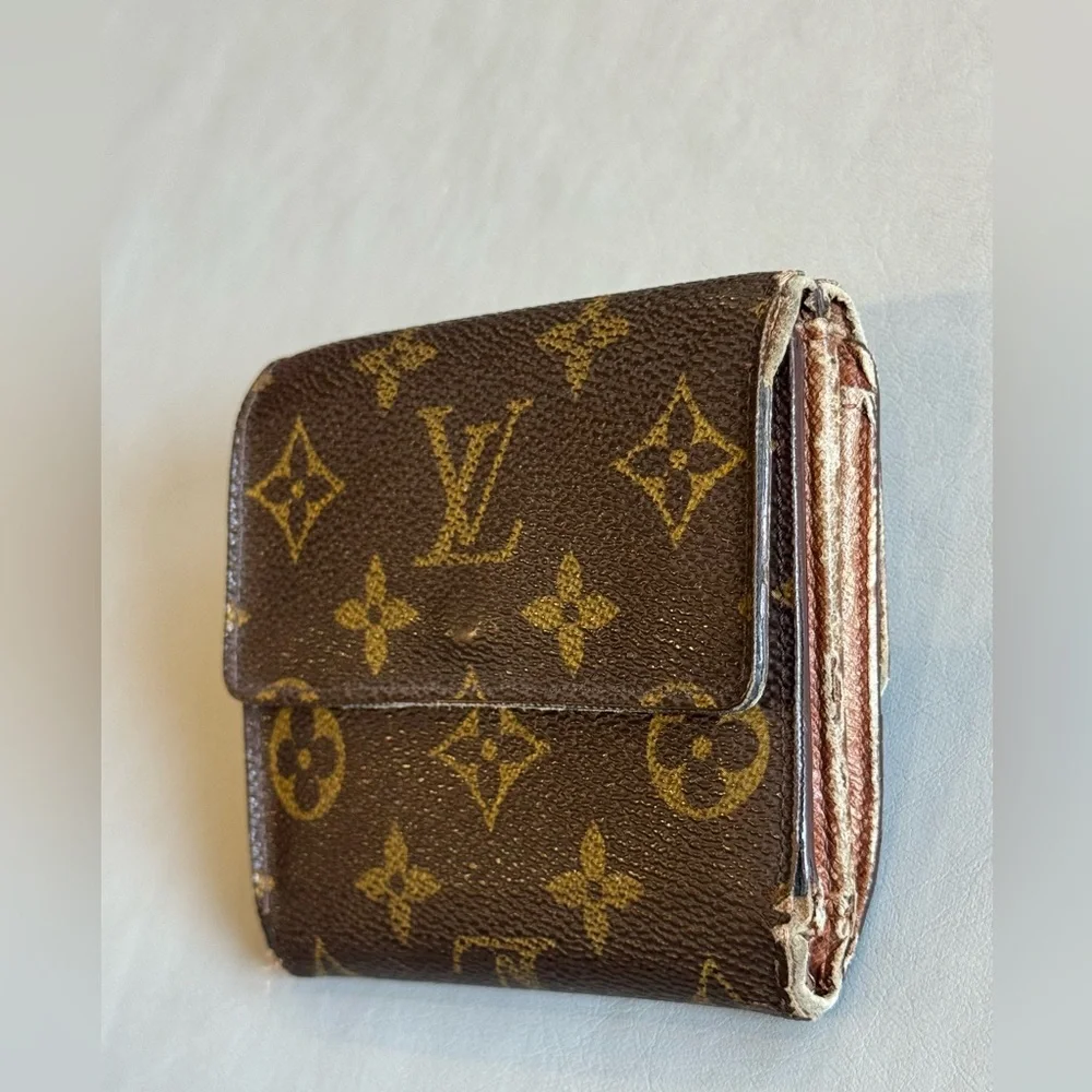 👛 Louis Vuitton Brown Monogram Elise Compact Wallet - Picture 3 of 15